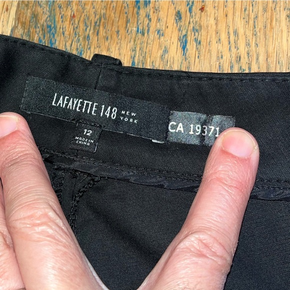🖤 LAFAYETTE 148 NEW YORK – Black Cropped Barrel Pants – Size 12 - Picture 2 of 9